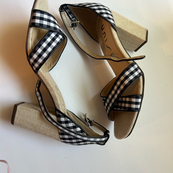 Unisa Houndstooth checkered pattern plaid print heels size 7M gently used - Picture 2 of 7